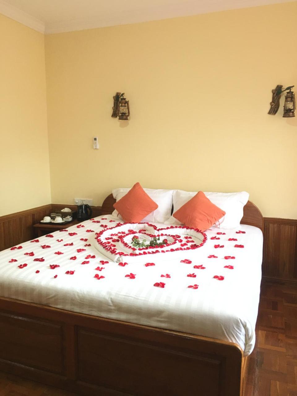 Mother'S Home Hotel Nyaung Shwe Exterior foto