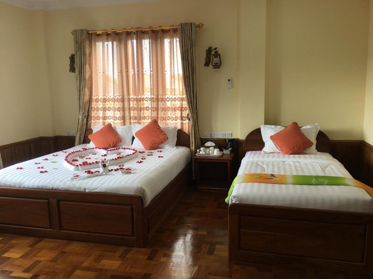 Mother'S Home Hotel Nyaung Shwe Exterior foto
